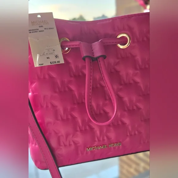 🩷Michael Kors Wild Berry Pink Monogram Crossbody Bucket Bag, NWT - Picture 5 of 9